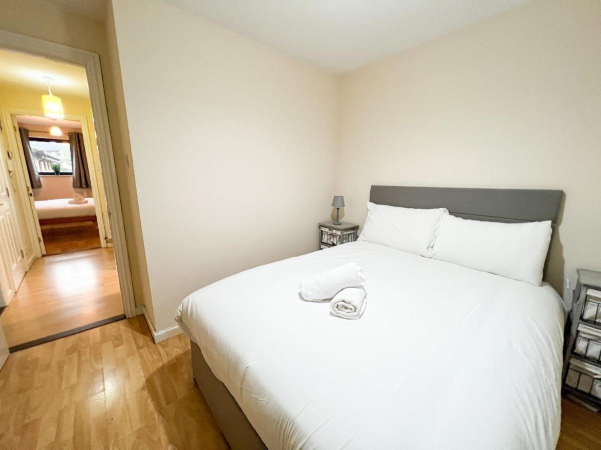 2 Bedroom - River Clyde Home - Parking Glasgow Exteriör bild